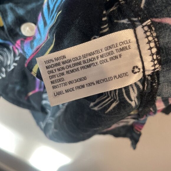 Hawaiian Button Down Aloha Floral Shirt Men L Original Use Black Rayon - Picture 6 of 10